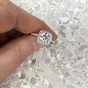 Elegant 2ct Moissanite Cushion-Cut Ring